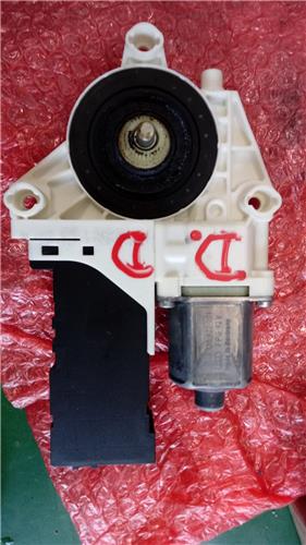 motor elevalunas delantero derecho peugeot 40