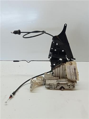 cerradura puerta delantera derecha mercedes b