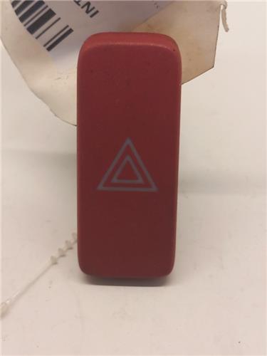 interruptor luces emergencia toyota auris e15