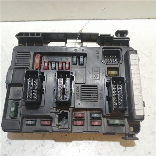 caja fusiblesrele citroen c3 pluriel 2003 14