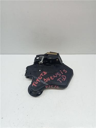 cerradura puerta trasera derecha toyota avens