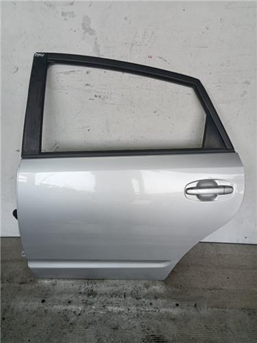 puerta trasera izquierda toyota prius nhw20 2