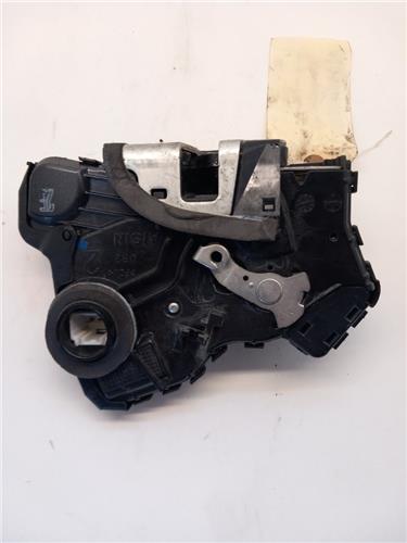 cerradura puerta delantera derecha toyota aur