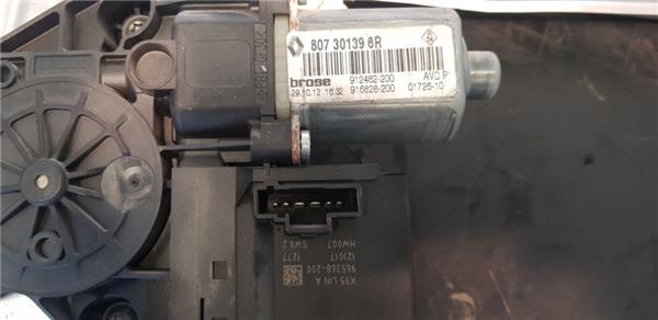 elevalunas electrico delantero derecho renaul