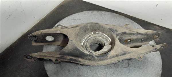 brazo inferior trasero derecho mercedes benz