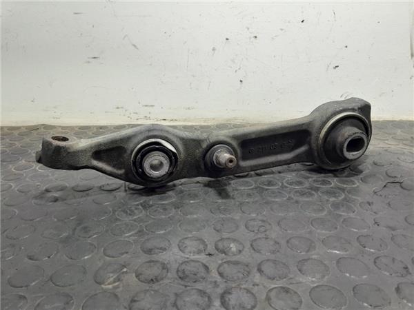 brazo inferior delantero derecho mercedes ben