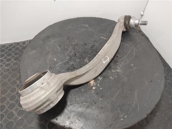 brazo inferior delantero derecho mercedes ben