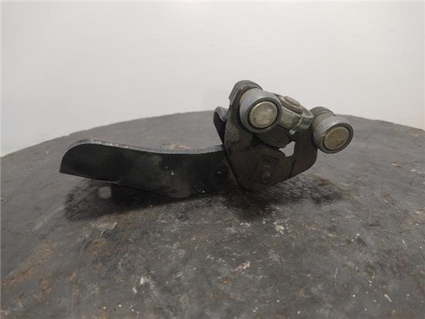 bisagra superior puerta trasera derecha ford tourneo connect (tc7)(2002 >) 1.8 turbo di