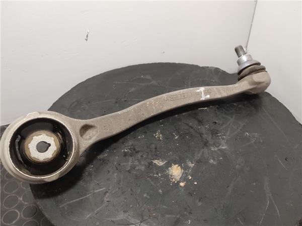 brazo inferior delantero izquierdo mercedes b