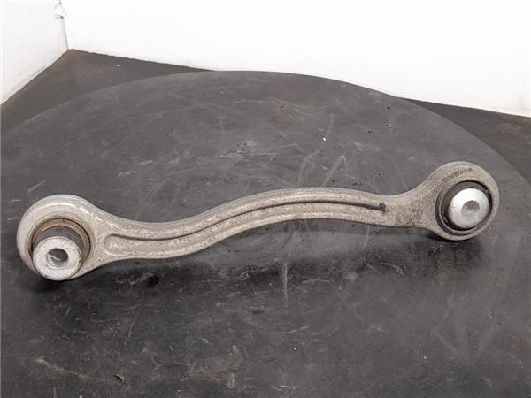 brazo superior trasero derecho mercedes benz