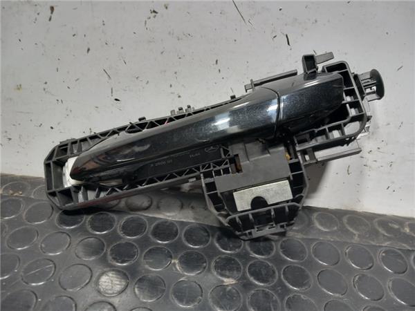 maneta exterior trasera izquierda mercedes be