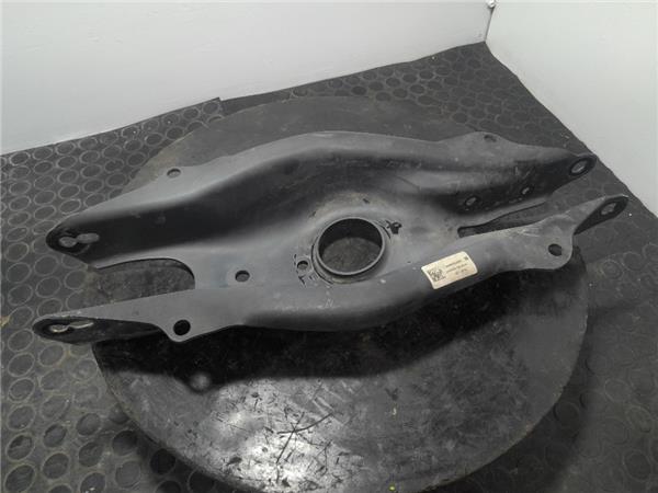 brazo inferior trasero derecho mercedes benz