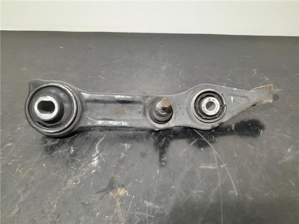 brazo inferior delantero izquierdo mercedes b