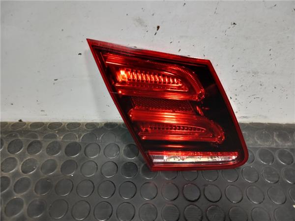 piloto porton trasero izquierdo mercedes benz