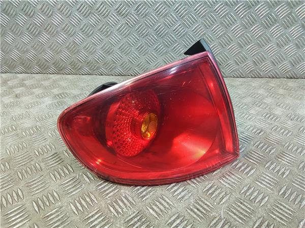 piloto trasero izquierdo seat altea 5p1 03200