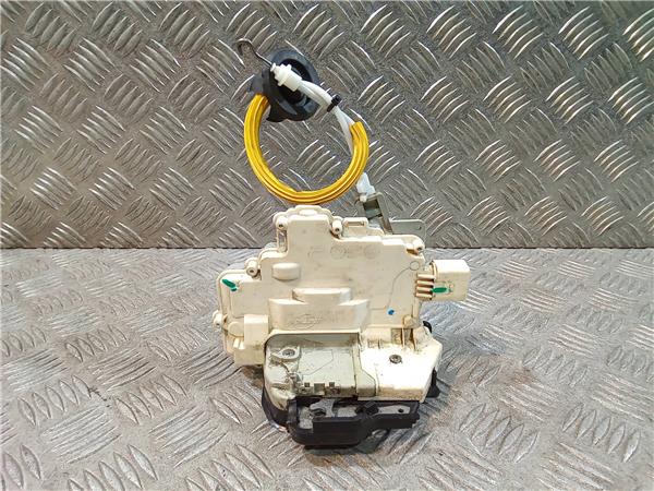 cierre electromagnetico delantero derecho aud