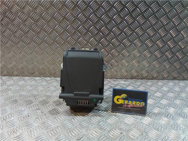 pantalla peugeot 3008 bhdi 16 120 allure