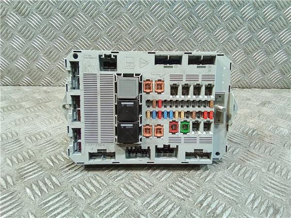 caja reles jaguar xf 2008 30 v6 diesel luxur