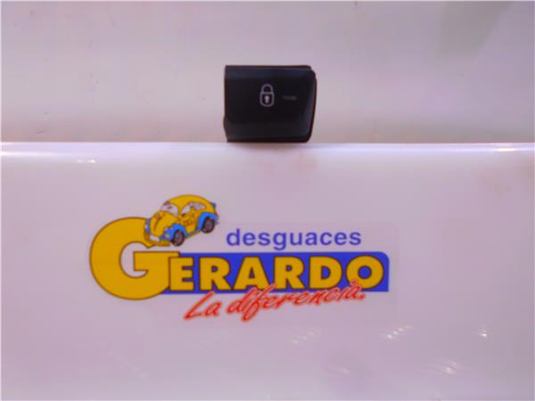 interruptor cierre centralizado peugeot 208 (01.2012 >) 1.2 access [1,2 ltr.   60 kw 12v vti]