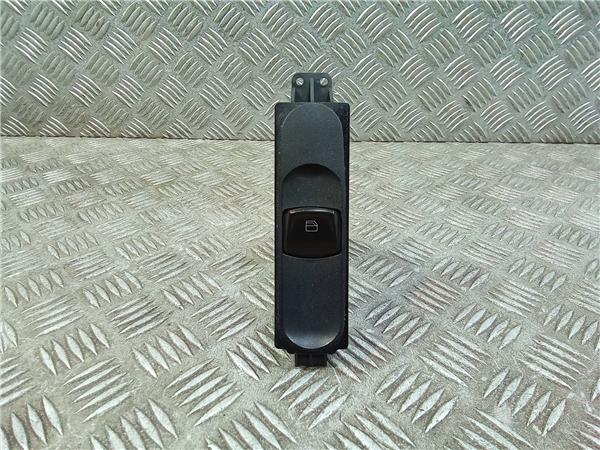 mando elevalunas delantero derecho mercedes b