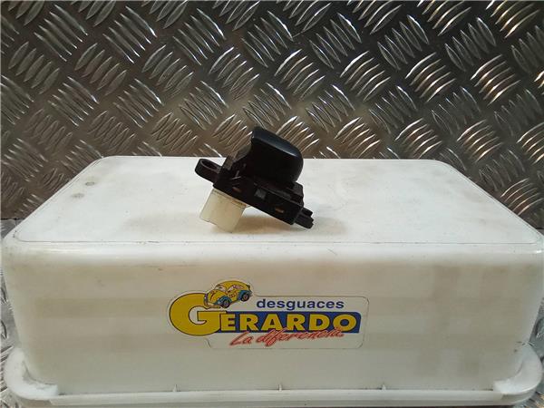 mando elevalunas trasero izquierdo nissan qas