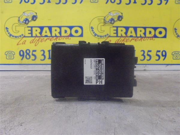 centralita check control toyota auris e15 102