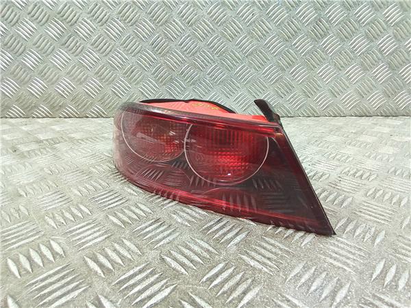 piloto trasero izquierdo alfa romeo 159 sport