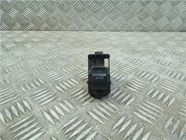 mando elevalunas delantero derecho toyota pri