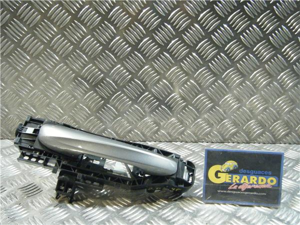 maneta exterior delantera derecha mercedes be