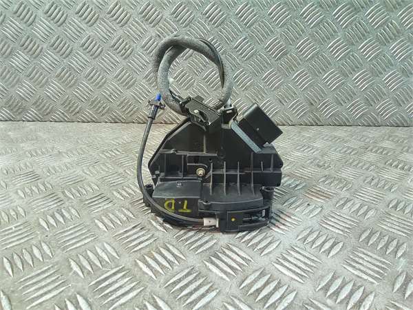 cierre electromagnetico trasero derecho ford