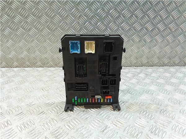 caja reles peugeot 407 (2004 >) 1.8 sr sport [1,8 ltr.   92 kw 16v cat (6fy / ew7a)]