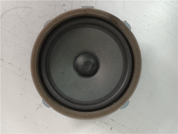 altavoz puerta trasera derecha hyundai ioniq