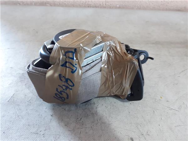 cinturon seguridad delantero derecho mercedes