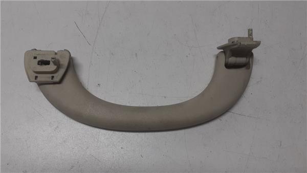 asidero superior delantero derecho mercedes b