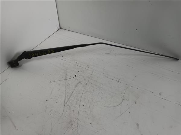 brazo limpiaparabrisas delantero derecho rena