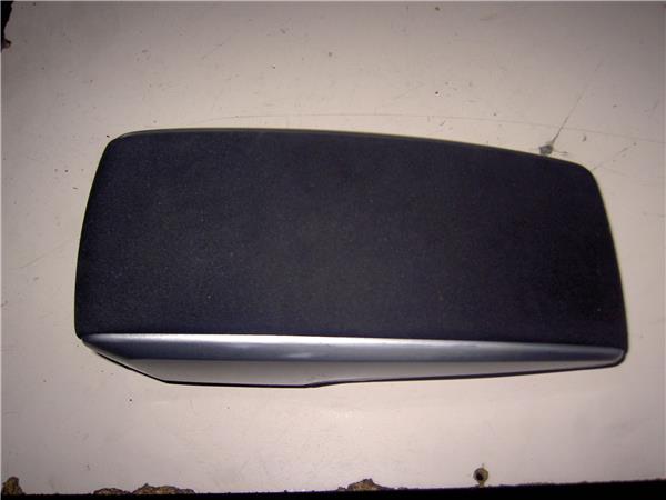 reposabrazos toyota verso aur2zgr2 2009 20 d