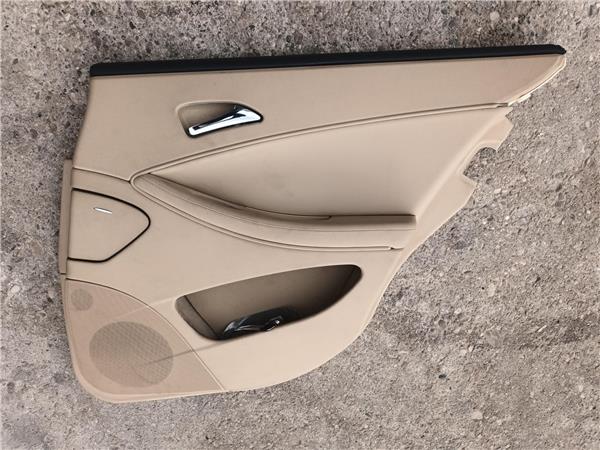 guarnecido puerta trasera derecha mercedes be