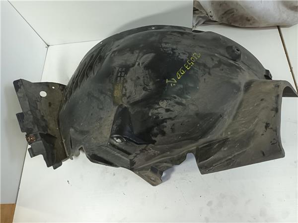 protector pase rueda delantero derecho mercedes benz clase c (bm 204) berlina (01.2007 >) 2.2 c 220 cdi (204.008) [2,2 ltr.   125 kw cdi cat]