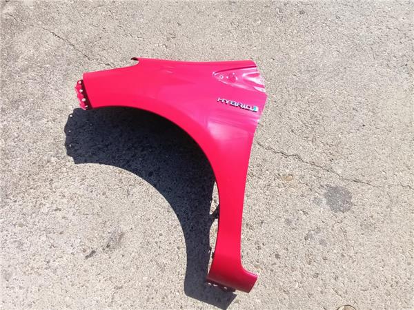 aleta delantera izquierda toyota yaris xp13 2