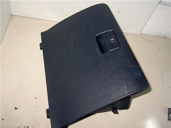 guantera salpicadero toyota corolla verso r1