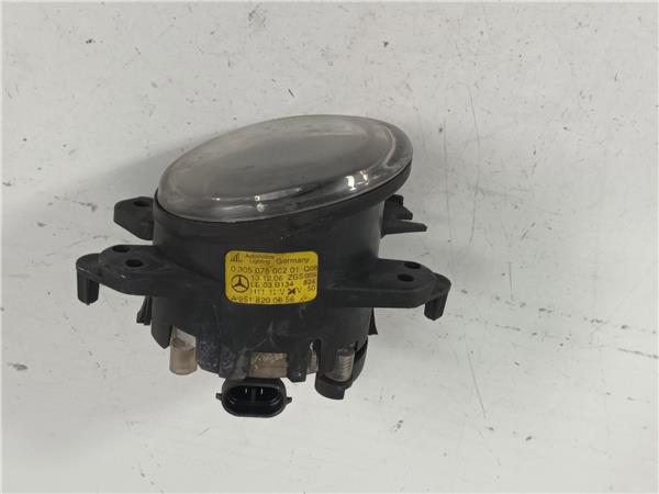 faro antiniebla derecho mercedes benz clase b
