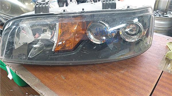 faro delantero izquierdo fiat ii punto (188) berlina (1999 >) 1.2 60 (188.030, .050, .130, .150, .230, .250)