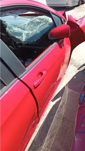 puerta delantera derecha toyota yaris xp13 20