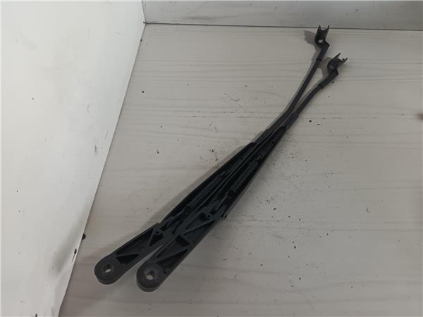 brazo limpiaparabrisas delantero volkswagen p