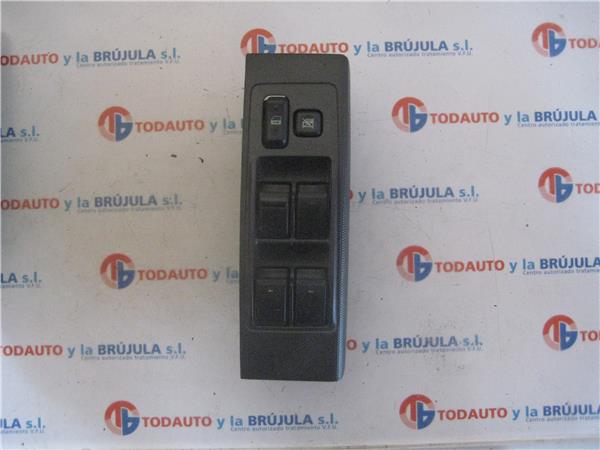 mando elevalunas toyota corolla verso r1 2004