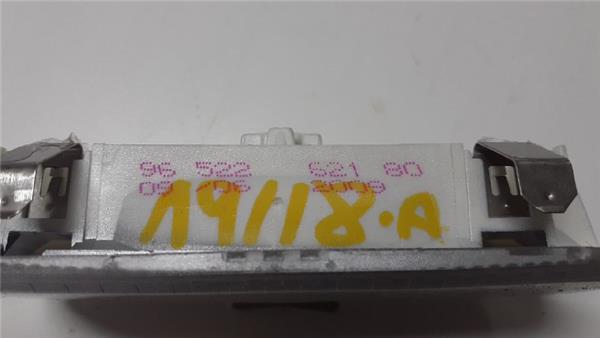 luz trasera central techo peugeot 308 sw 2008