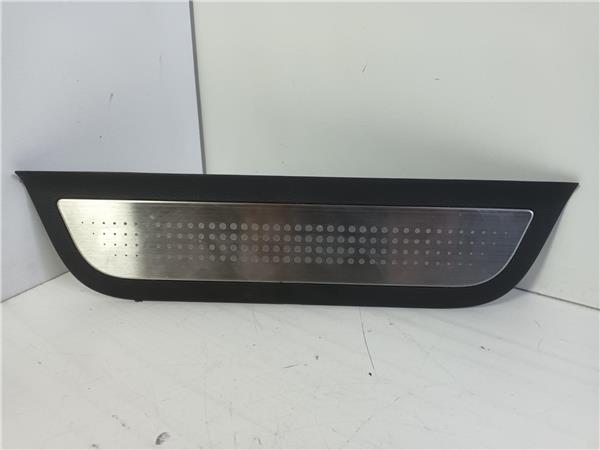 moldura puerta trasera derecha hyundai ioniq