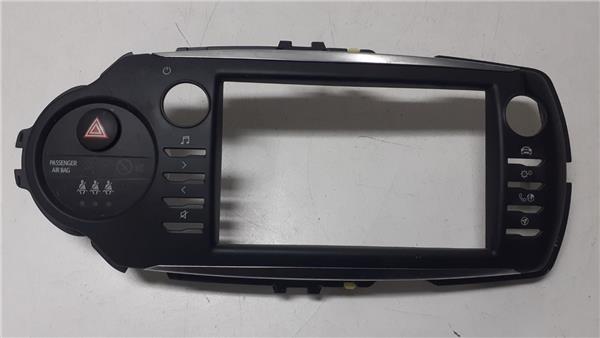embellecedor consola central toyota yaris xp1