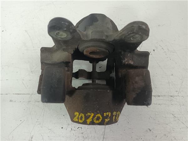 pinza freno trasero derecha mercedes benz cla