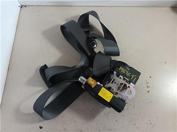 cinturon seguridad trasero izquierdo mercedes